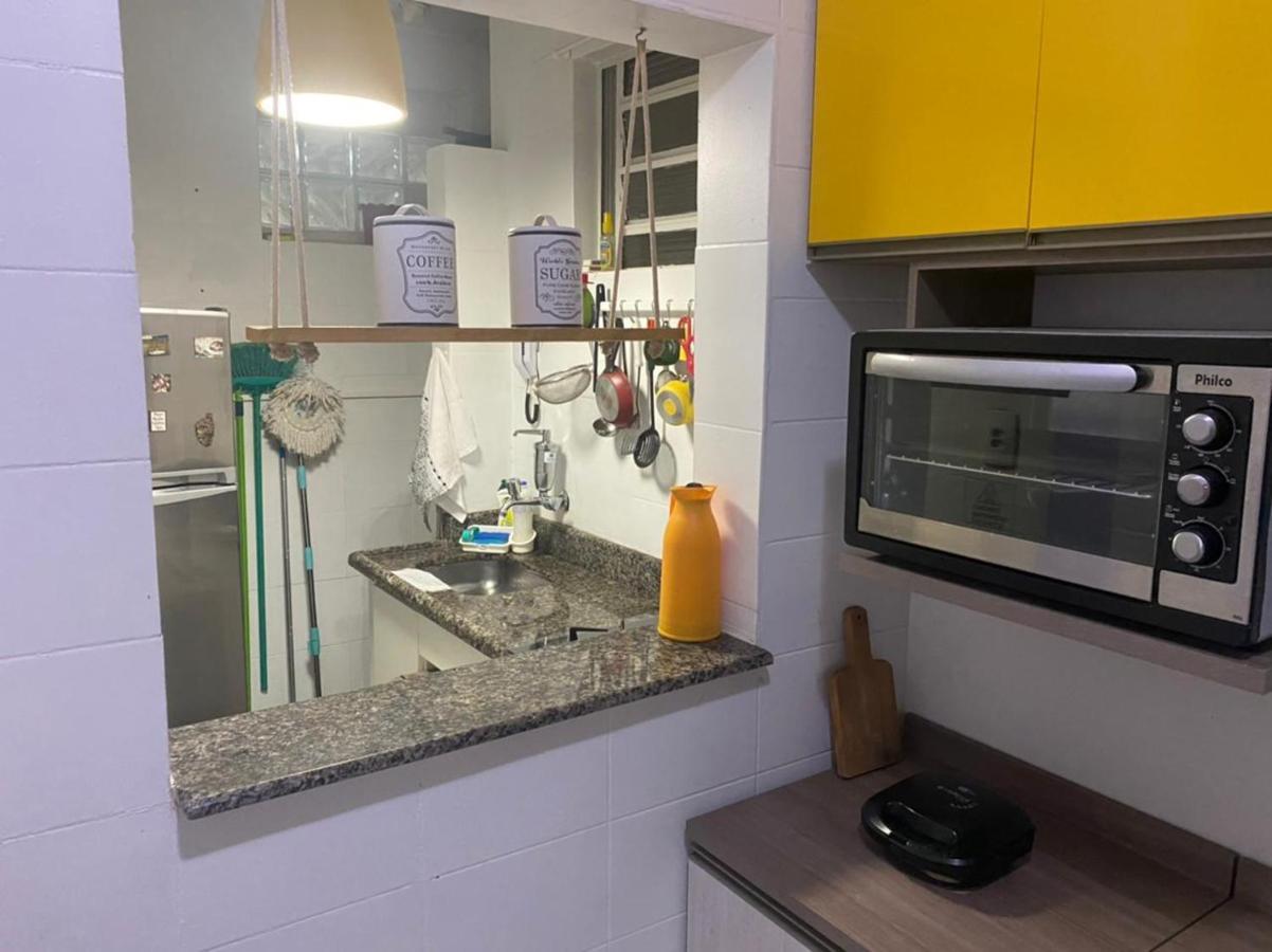 Baixo Copacabana Rua Bolivar Apartamento *