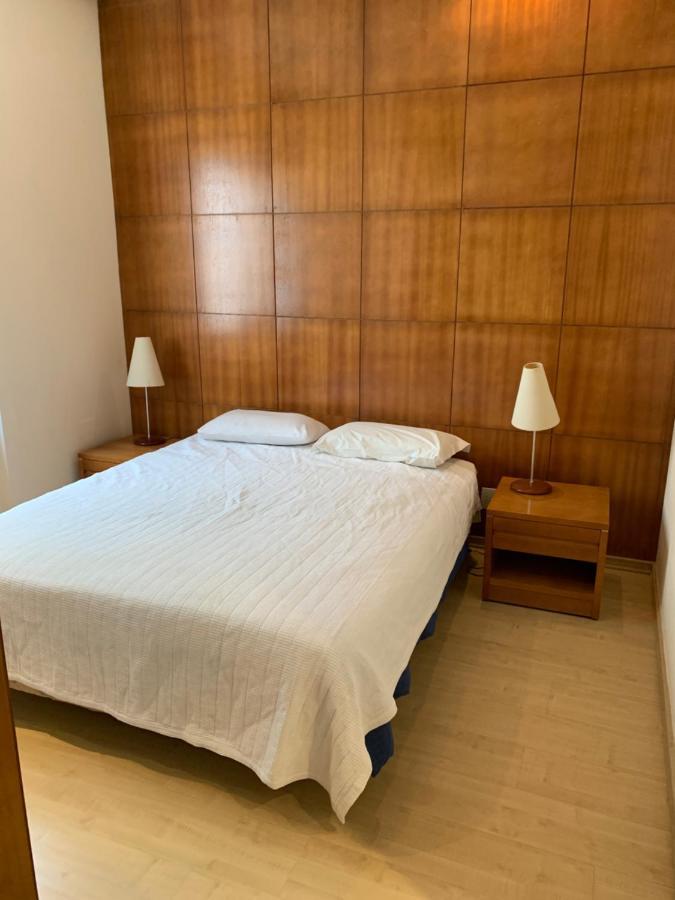 Apartamento Residencial Com Serviços 45 Metros Decorado Com Sala, Suíte E Cozinha Na Quadra Da Praia De Copacabana *