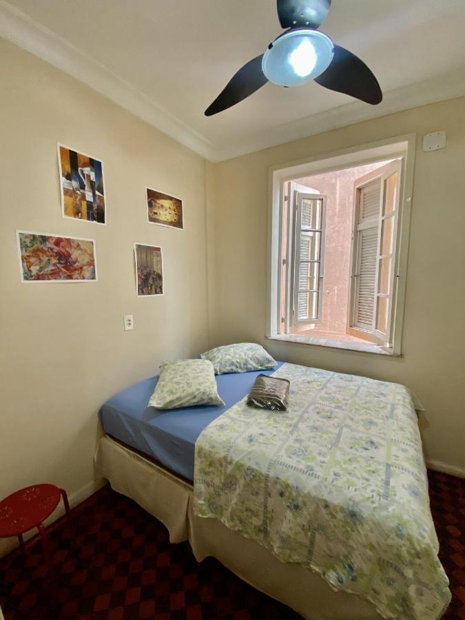 Hospedagem domiciliar Rio - Um Quarteirao Da De Copacabana *