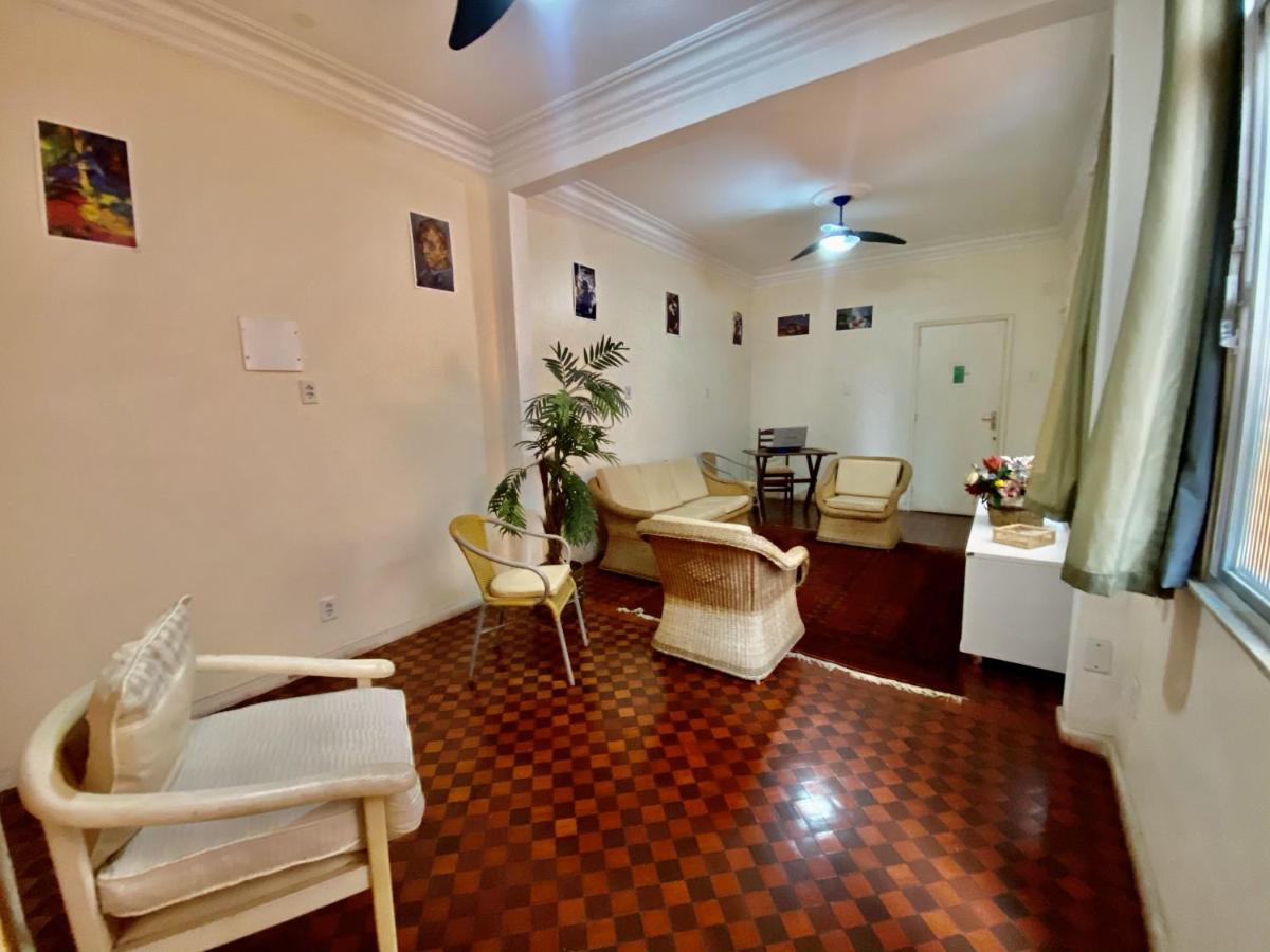 Hospedagem domiciliar Rio - Um Quarteirao Da De Copacabana *