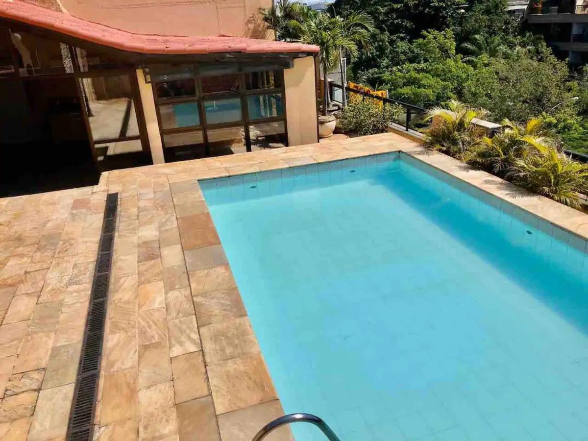 Cobertura 4 Suites Piscina 5 Minutos Andando Praia Apartment *