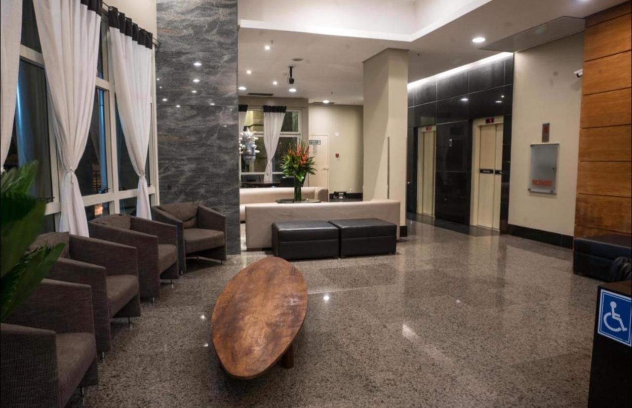 Aparthotel Flat Barra First