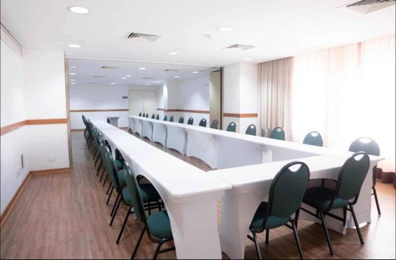 Flat Barra First Aparthotel *