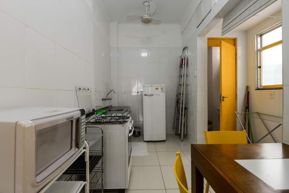 Two Bedrooms Avenida Atlantica Copacabana