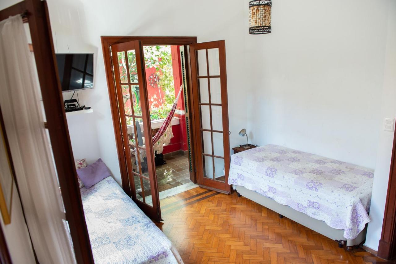 Casa Vermelha Bed & Breakfast *