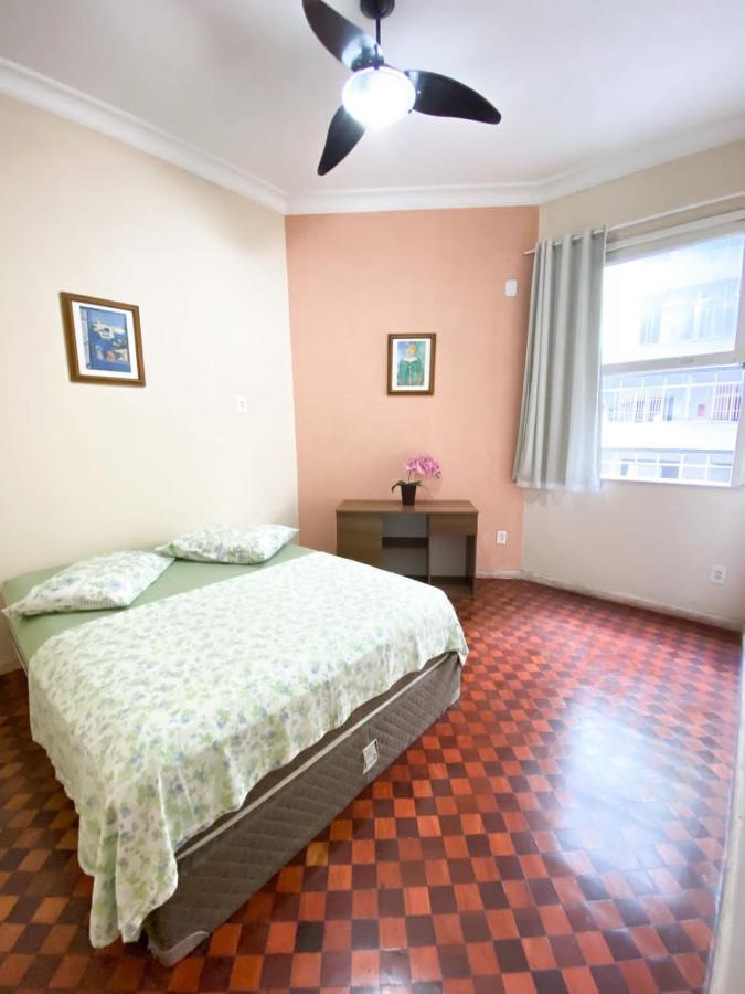 Hospedagem domiciliar Rio - Um Quarteirao Da De Copacabana *