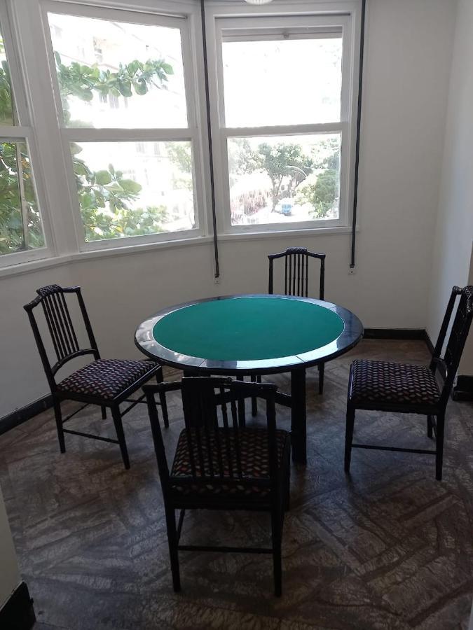 Quartos/apart.250m2/praia Quarto em Acomodações Particulares *