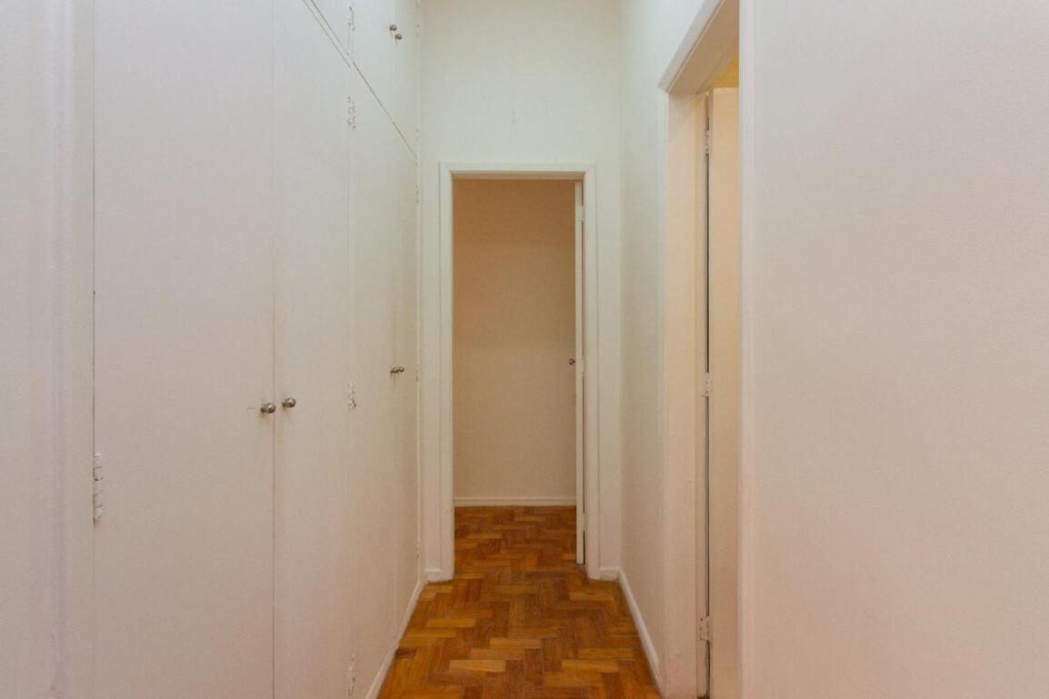 Apartamento R. João Lira, 103 - Leblon - LB009