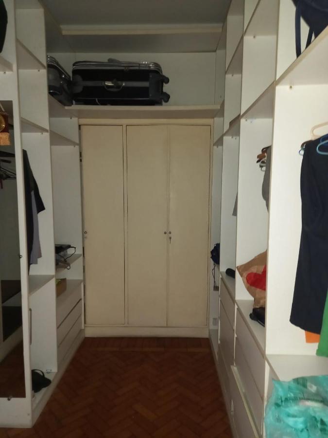 Quartos/apart.250m2/praia