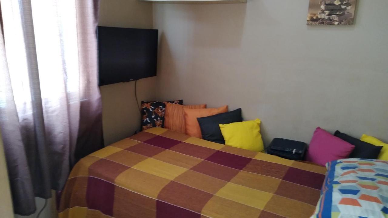 Quarto em Acomodações Particulares Individual Privativo Em Copacabana