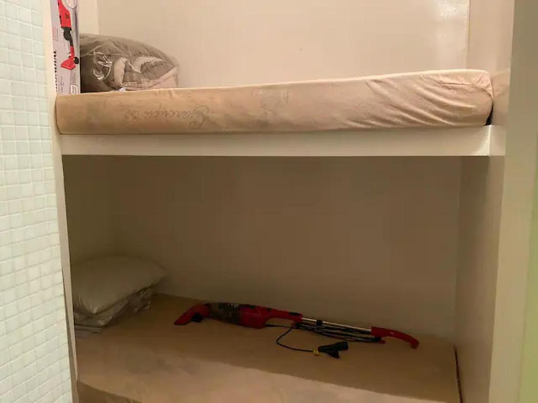 Apartamento Apto. Leme 10º Andar Frente O Mar