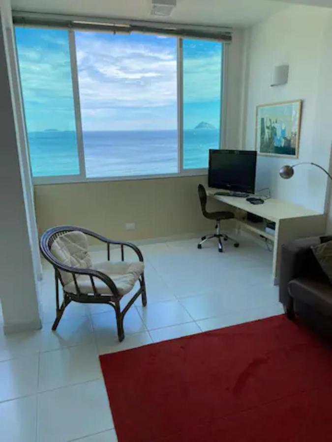Apartamento Apto. Leme 10º Andar Frente O Mar Rio de Janeiro