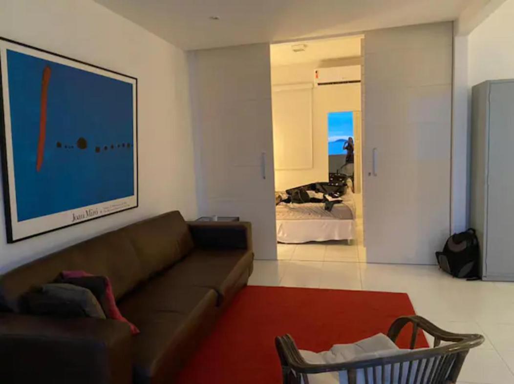 Apartamento Apto. Leme 10º Andar Frente O Mar