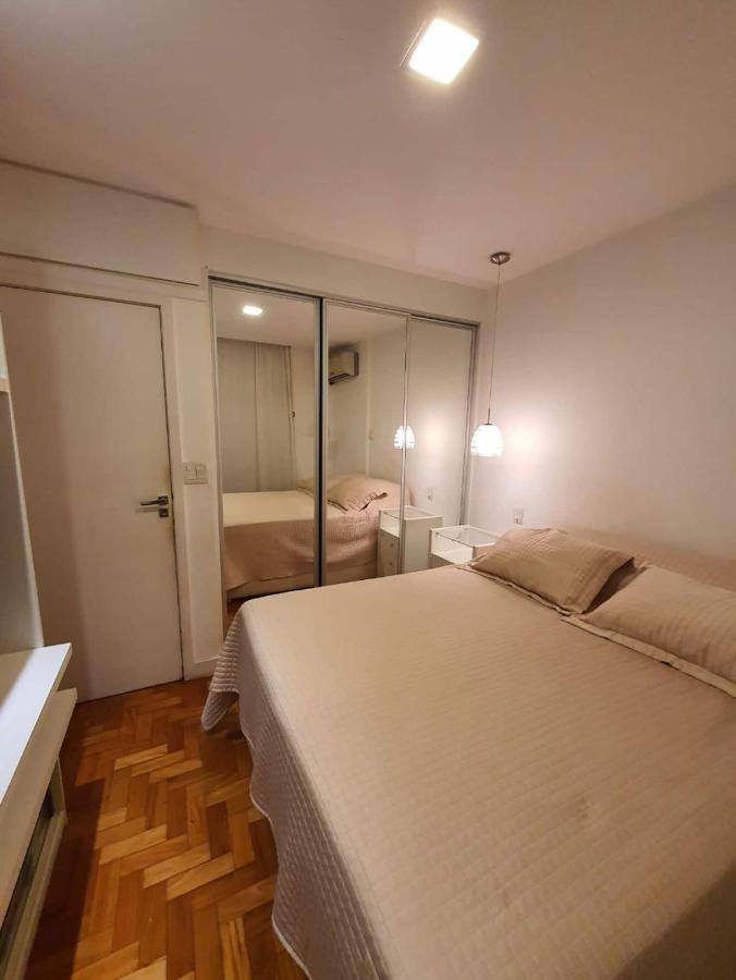 Apartamento Arpoador Comfort: Beachside With Fiber Internet *