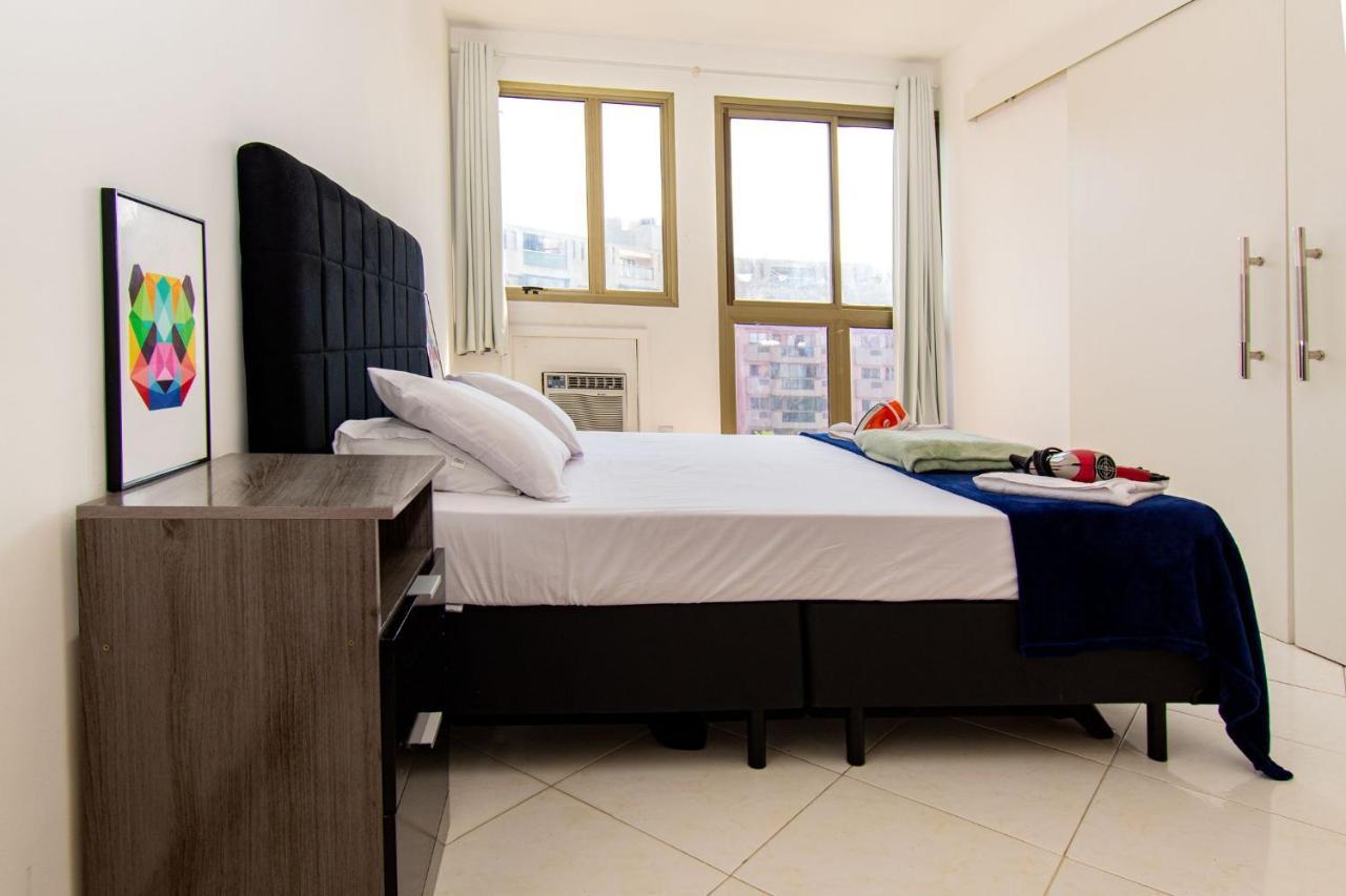 Apartamento Barra - Praia, Piscina E Conforto