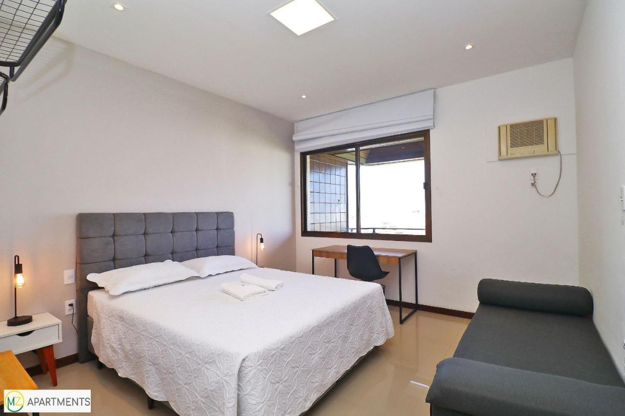Incrivel Sala E Com Varanda Em Ipanema *
