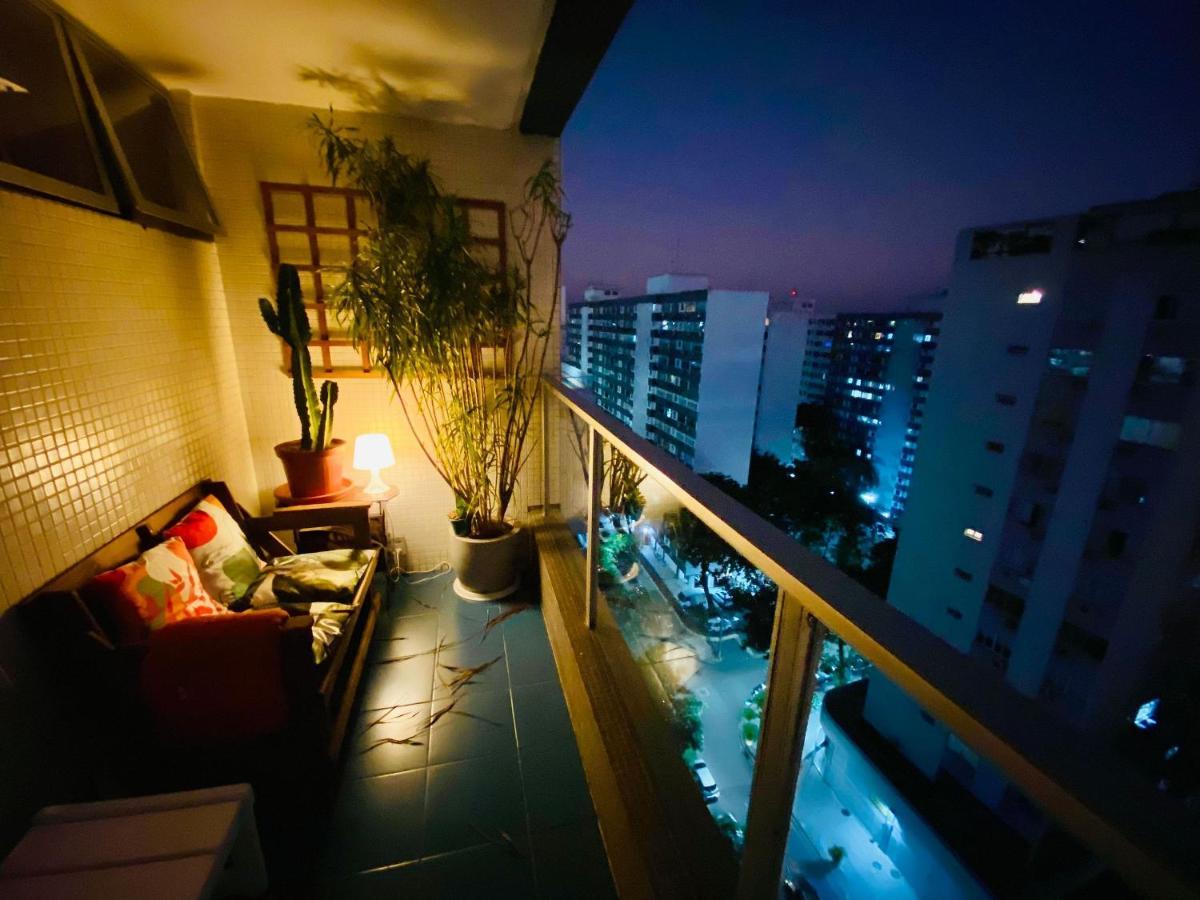 Leblon De 2 Quartos Com Vista Do Mar, Piscina, Sauna E Garagem