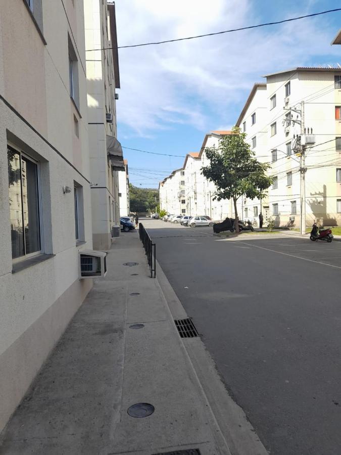 Espaço Do Adilson é Aconchegante E Familiar. Apartamento Rio de Janeiro