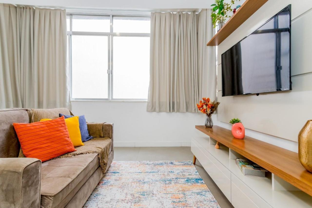Relax Em Copacabana, E Sala, 150 Mt Da Praia, Cozinha, Maq De Lavar Roupa E Ar Apartamento *