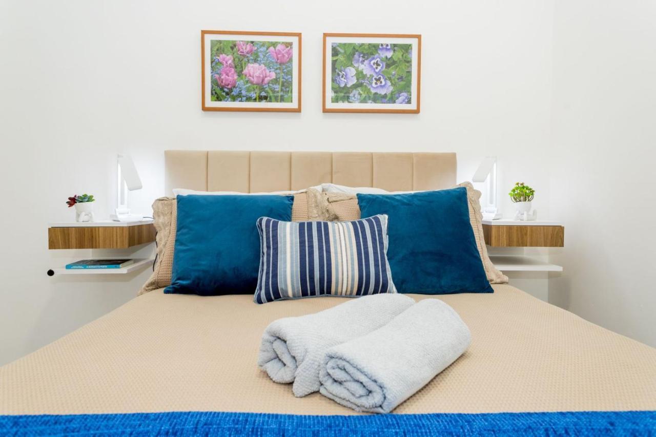 Apartamento Relax Em Copacabana, E Sala, 150 Mt Da Praia, Cozinha, Maq De Lavar Roupa E Ar