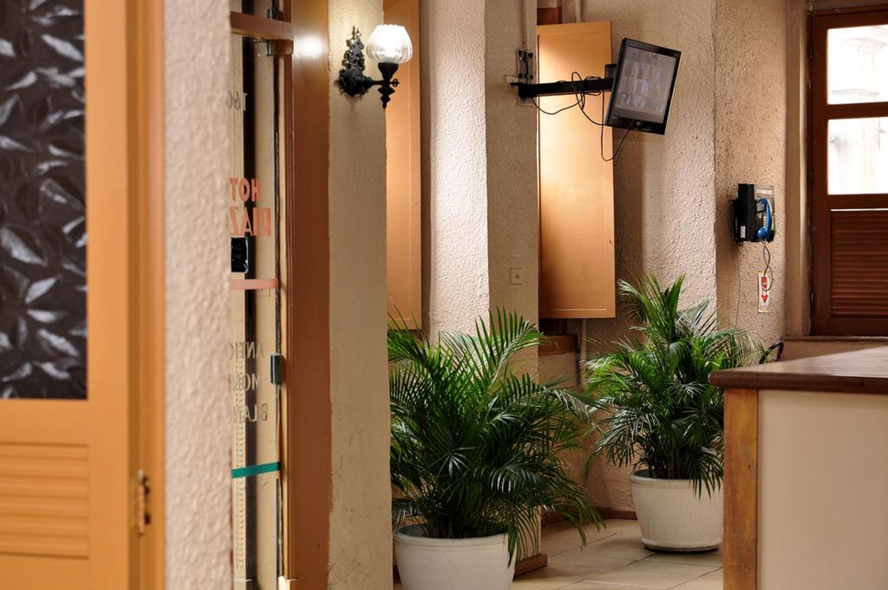 Hotel Plaza Riazor
