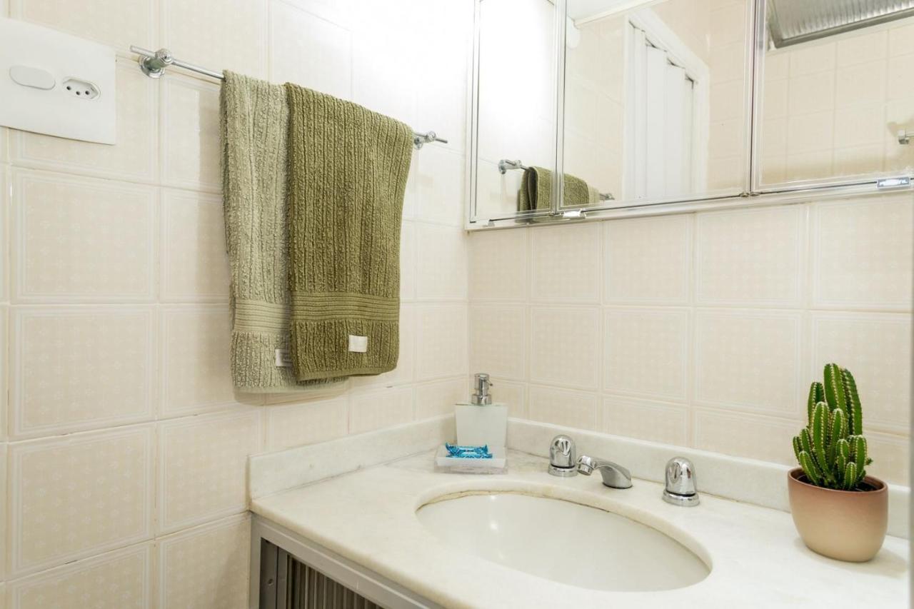 Apartamento Relax Em Copacabana, E Sala, 150 Mt Da Praia, Cozinha, Maq De Lavar Roupa E Ar Rio de Janeiro