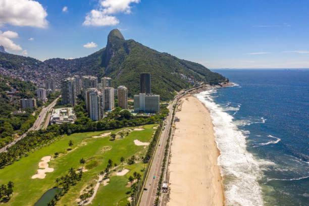 Rocinha Five Star