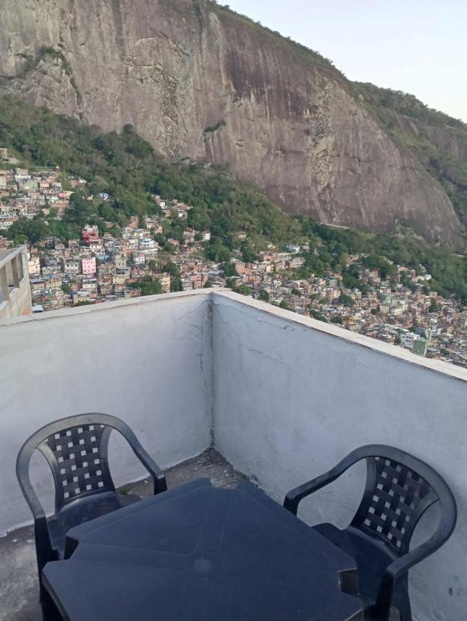 Rocinha Five Star *