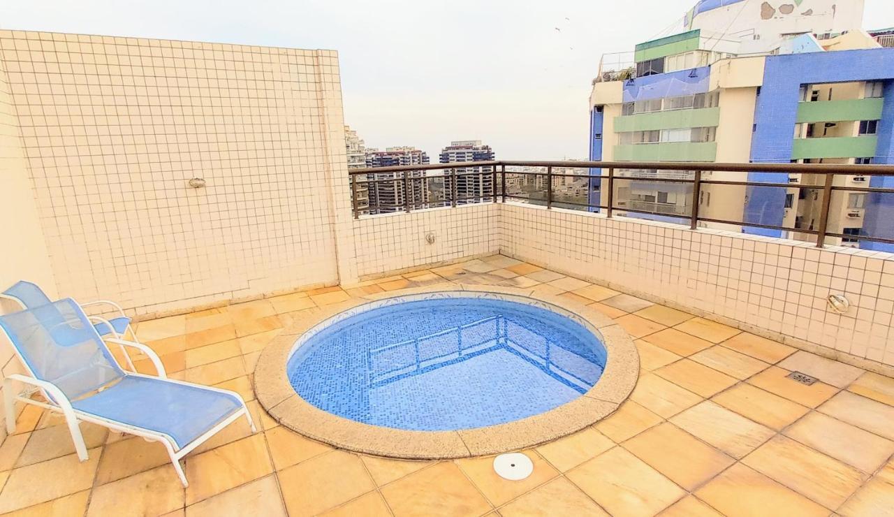 Apartamento Na Barra Da Tijuca Com Wi-fi Em Condomínio Com Piscina E Próximo à *