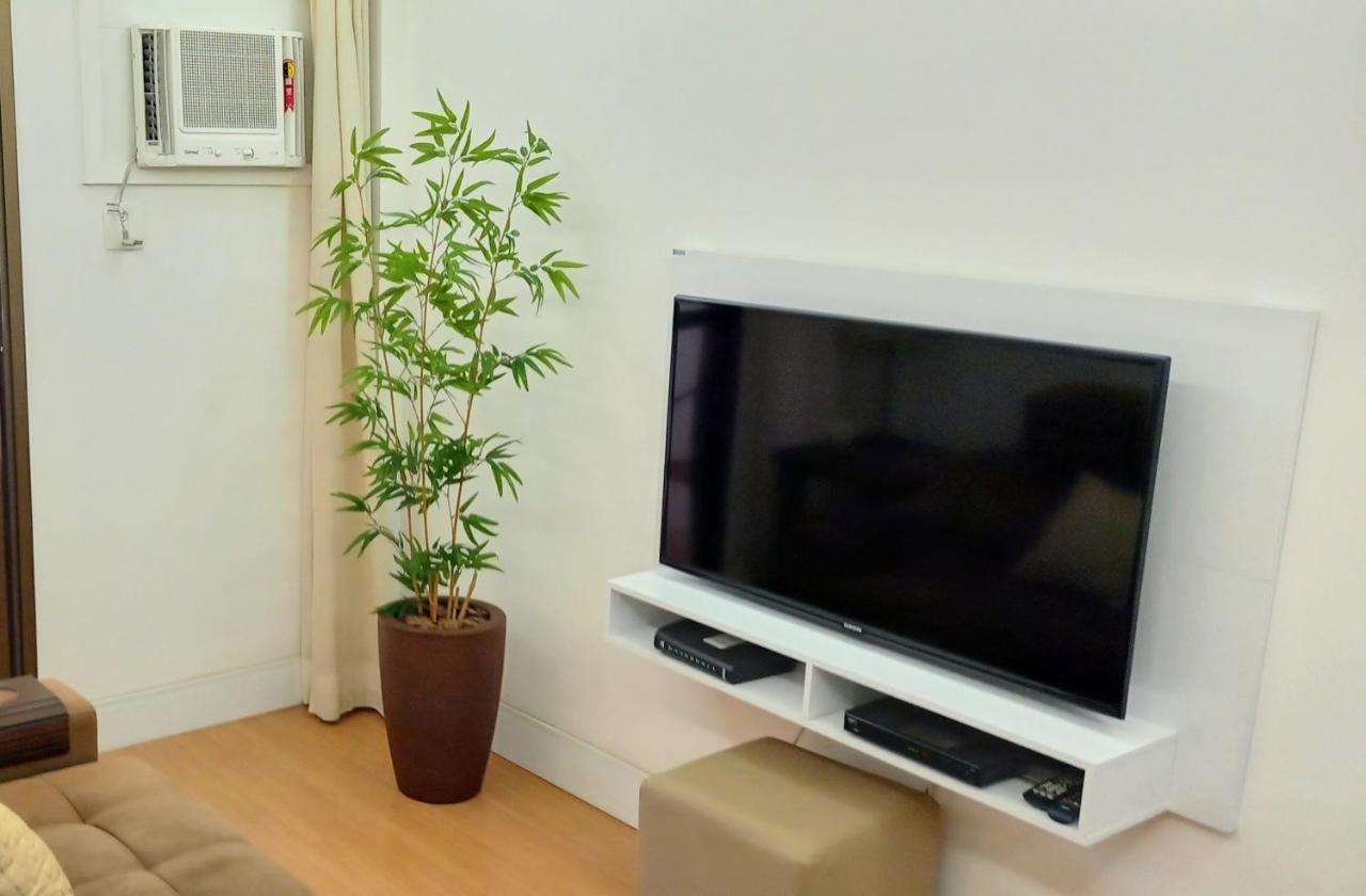 Apartamento Apartamento Na Barra Da Tijuca Com Wi-fi Em Condomínio Com Piscina E Próximo à *