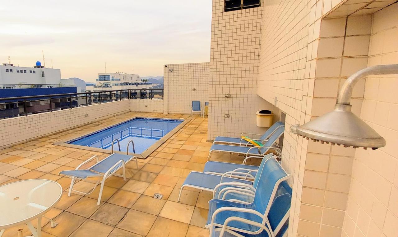 Apartamento Na Barra Da Tijuca Com Wi-fi Em Condomínio Com Piscina E Próximo à *