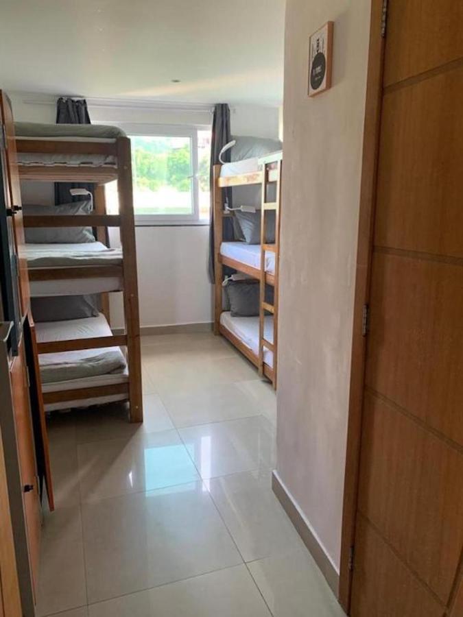 Laguna Hostel *