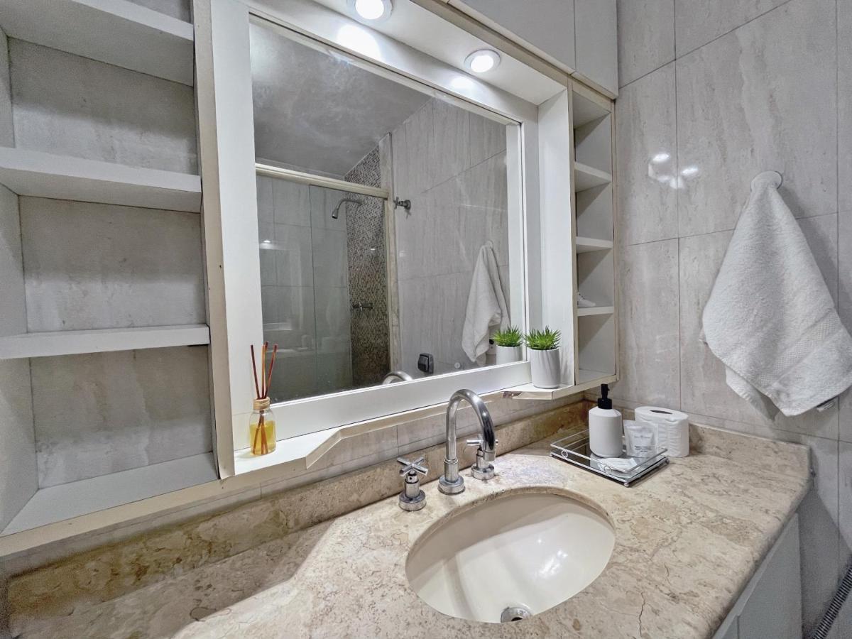 C/vista P O Mar No Leme Apartment