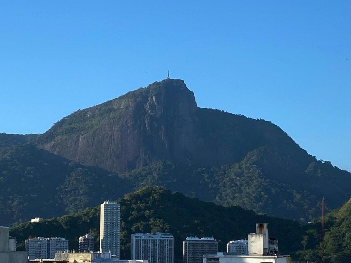 Apartamento Duas Suítes Na Segunda Quadra Da *