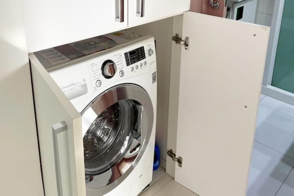 Apartamento Na Orla Da Da Barra Da Tijuca, *