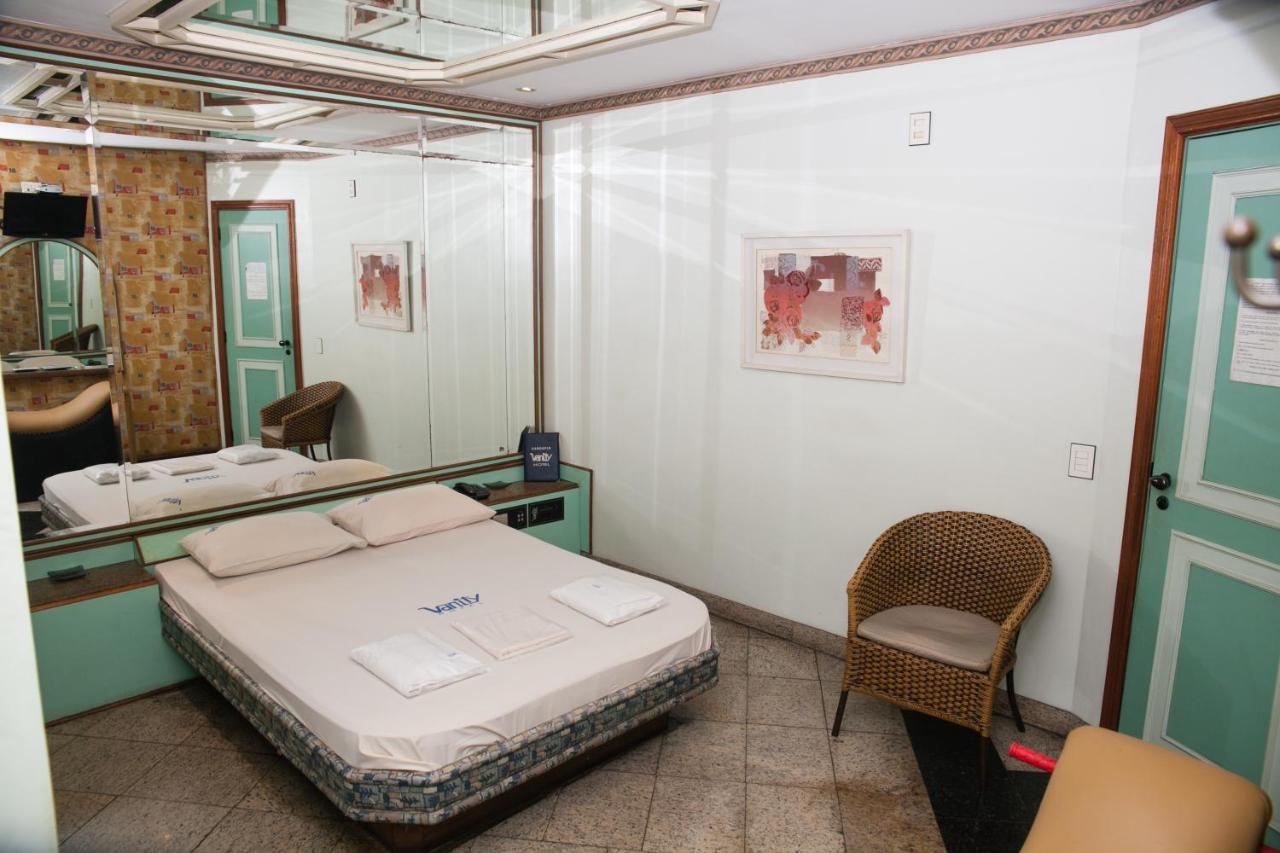 Vanity Adultos Hotel