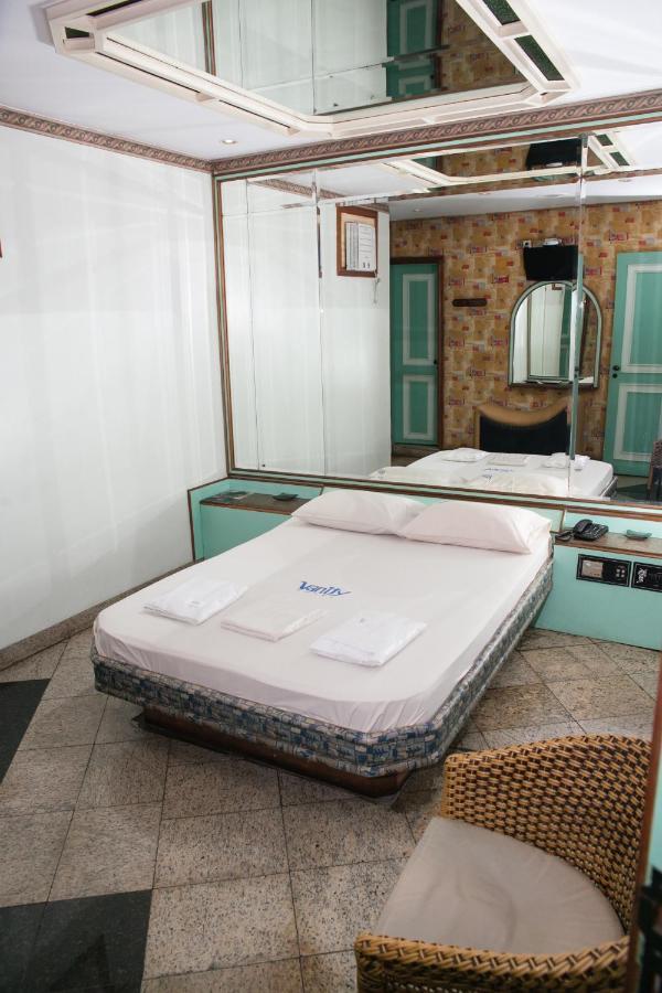 Vanity Adultos Hotel