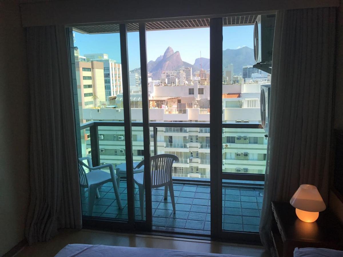 Tiffanys Ipanema Flats Aparthotel