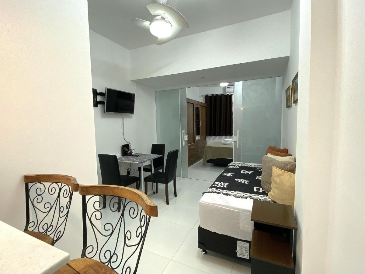 M100 - Flat A 3 Minutos Da De Copacabana Apartamento Rio de Janeiro