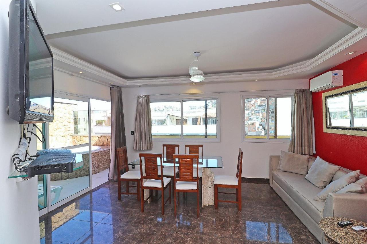 Apartment Penthouse With Pool, Close To The *