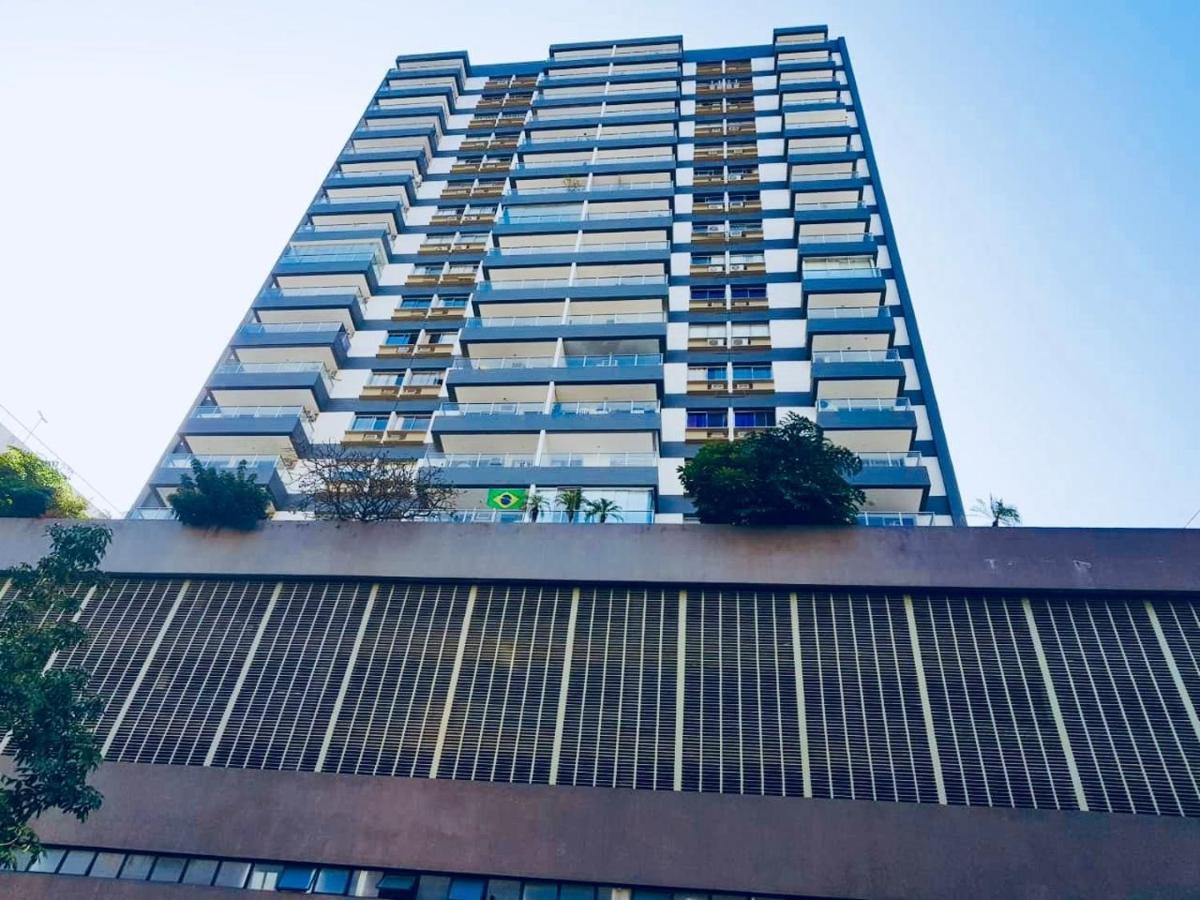 Leblon De 2 Quartos Com Vista Do Mar, Piscina, Sauna E Garagem Casa de férias Rio de Janeiro