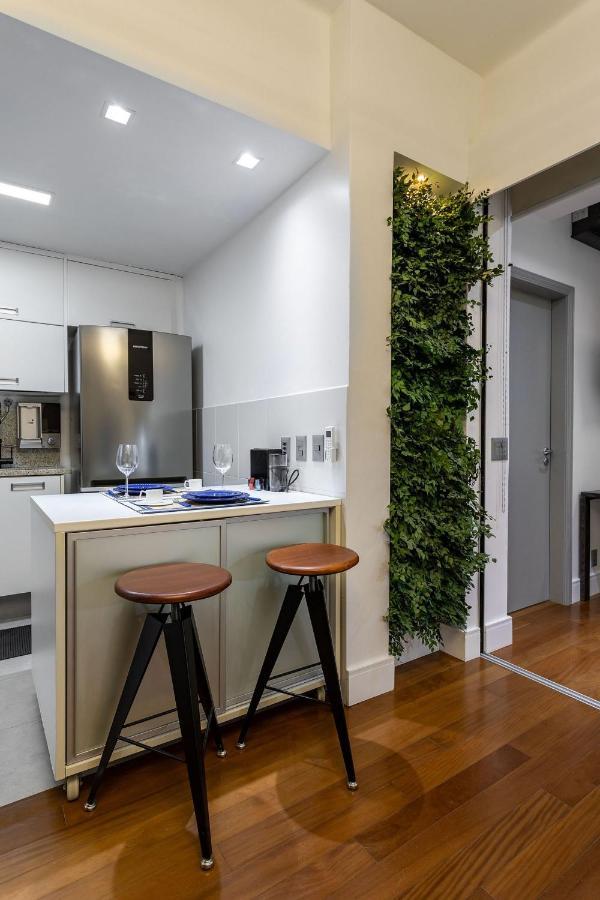 Apartment Charmoso Completo Com Ar Condicionado No Leblon *