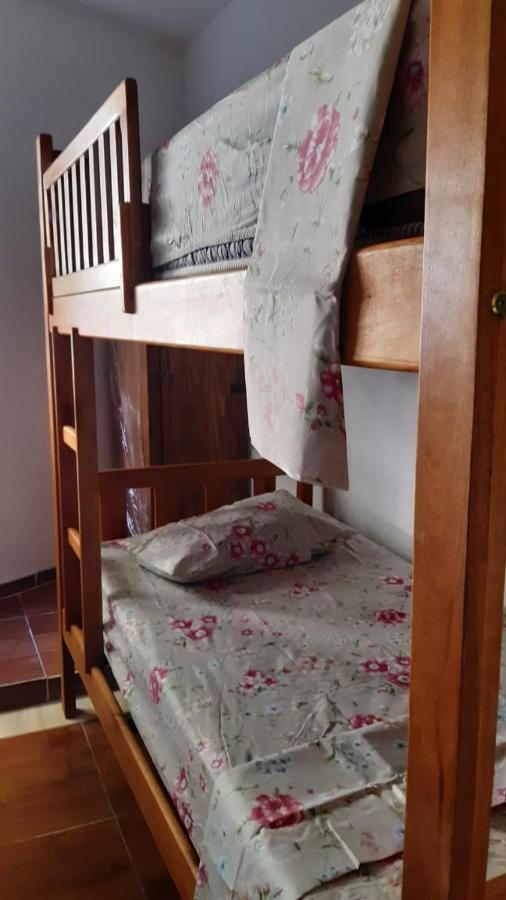 Paraiso Aguias Hostel *
