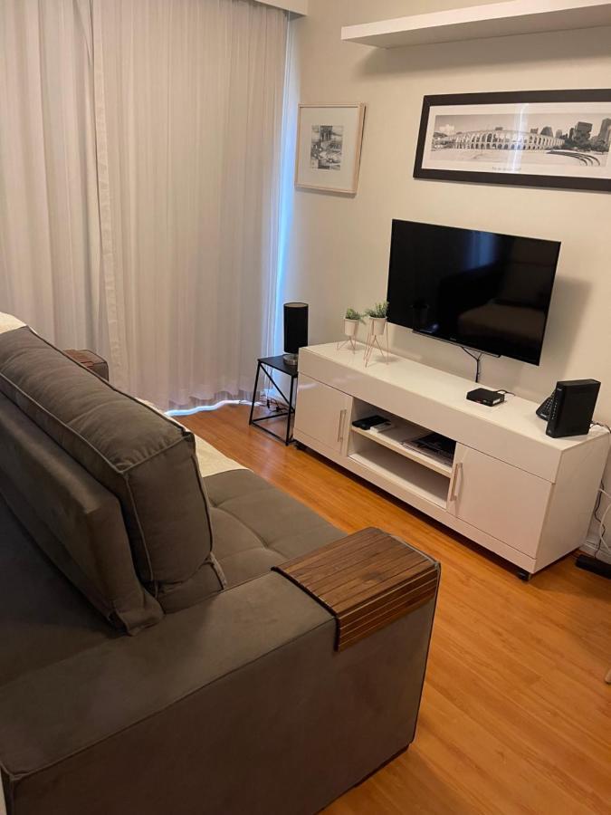Flat No Leblon: Beachside Luxury With Daily Housekeeping Rio de Janeiro
