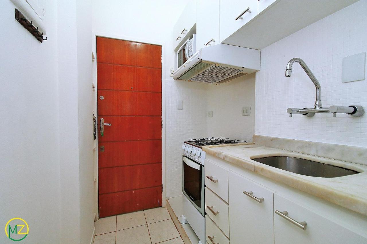 Apartamento Muito Pequeno E Barato Em Copacabana