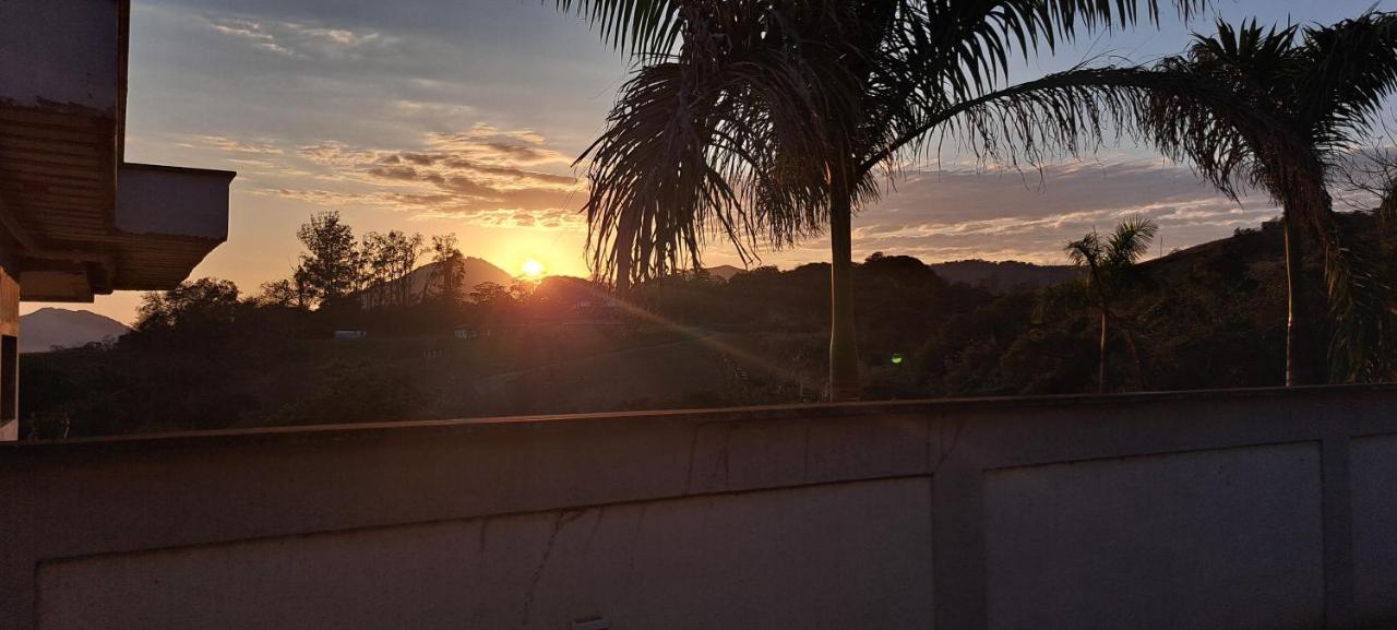 Hospedagem domiciliar Casa Com Piscina E Muita Tranquilidade
