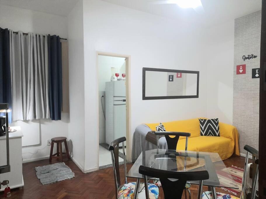 Copacabana A 2 Quadras Da Apartamento *