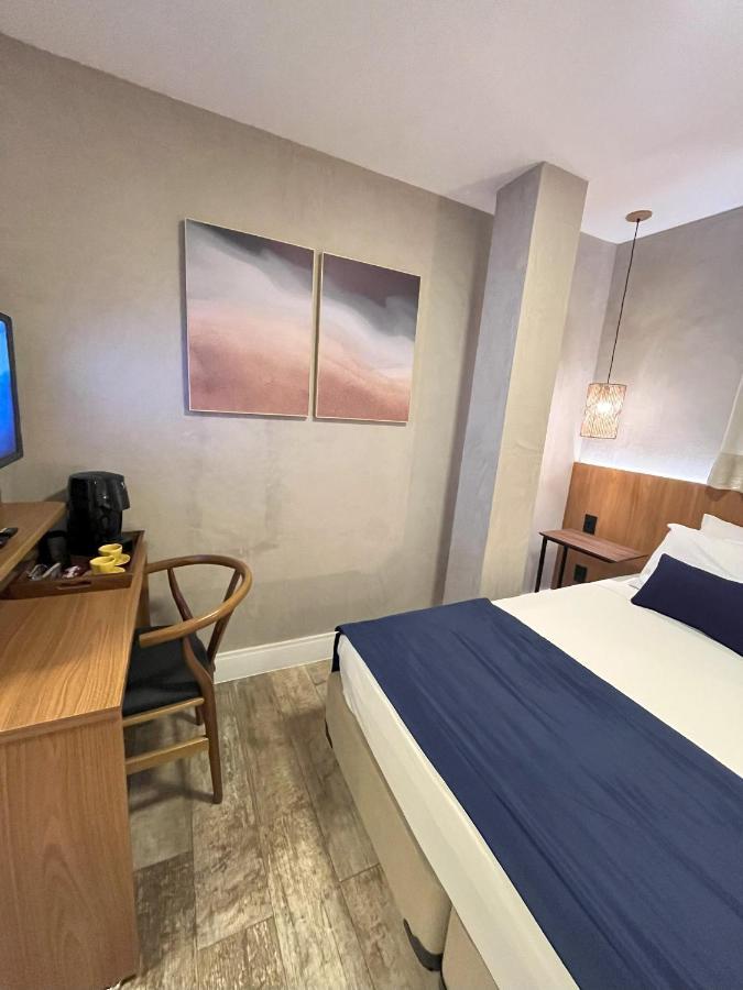 Leblon Design Hostel *