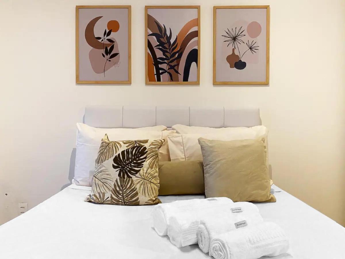 30 Secs To The Beach, 3 Balconies, 2 Bdrms Ensuite