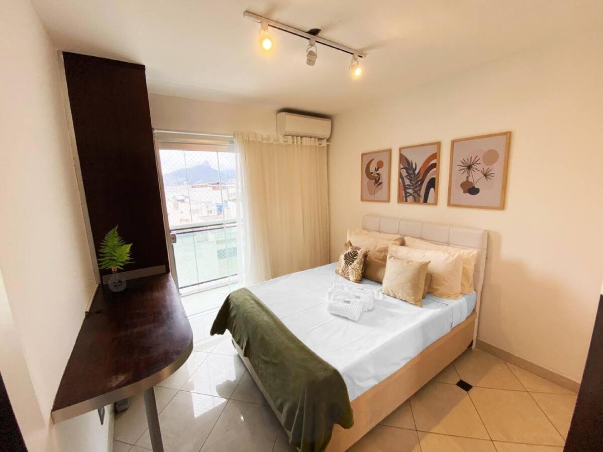 30 Secs To The Beach, 3 Balconies, 2 Bdrms Ensuite Rio de Janeiro